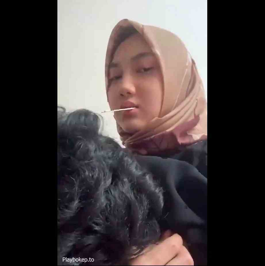 Bokep jilbab yang viral main sama pacar